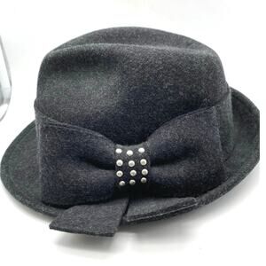 Vintage Callanan Chapeaux Pret a Porter Gray Wool Fedora  Hat Bow Studs